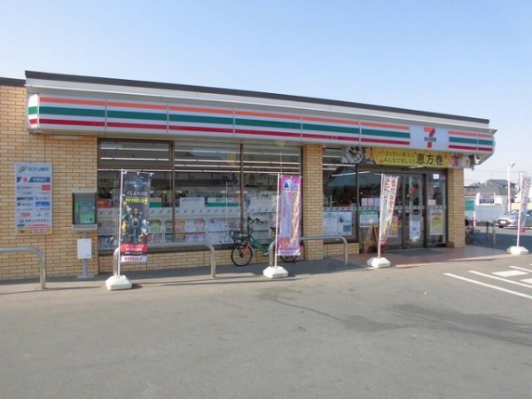 コンビニ　セブンイレブン守谷本町店（コンビニ）まで880m