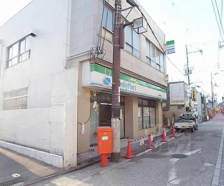 コンビニ　ファミリーマート中書島駅前店（コンビニ）まで600m