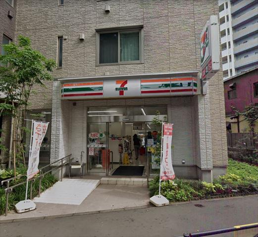 コンビニ　セブンイレブン（コンビニ）まで245m