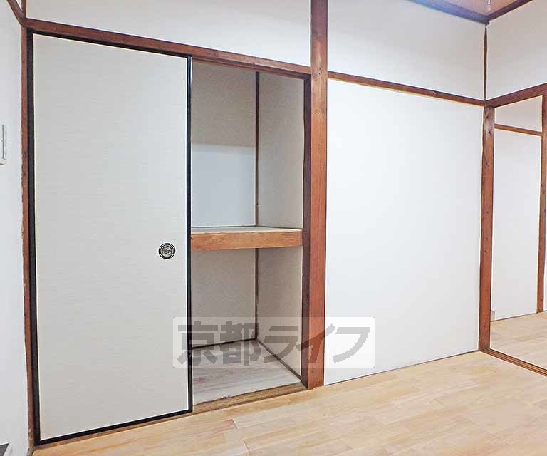 居室・リビング　フローリング３帖のお部屋です。