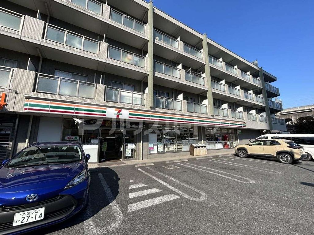 コンビニ　セブンイレブンさいたま上落合9丁目店（コンビニ）まで300m