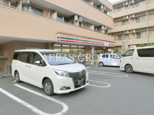 コンビニ　セブンイレブン板橋高島平8丁目店（コンビニ）まで438m