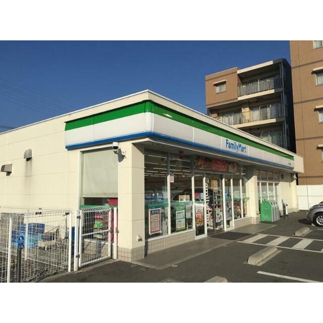 コンビニ　ファミリーマート　川口戸塚東店（コンビニ）まで487m