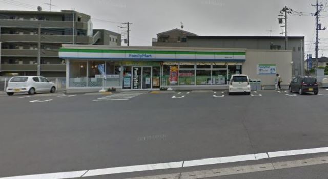 コンビニ　ファミリーマート取手米ノ井店（コンビニ）まで506m