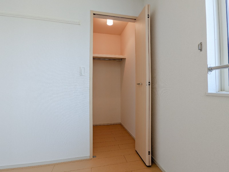 収納　図面と現状に相違がある場合には現状を優先