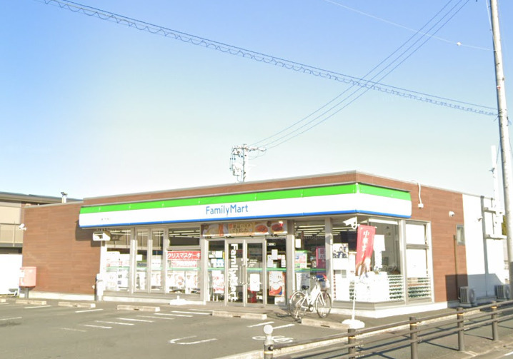 コンビニ　ファミリーマート豊川市田町店（コンビニ）まで756m