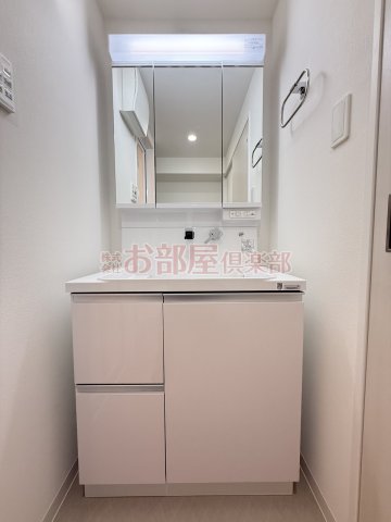 洗面設備　広い洗面スペース