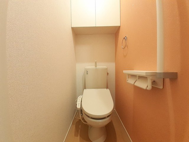 トイレ　コンパクトで使いやすいトイレです