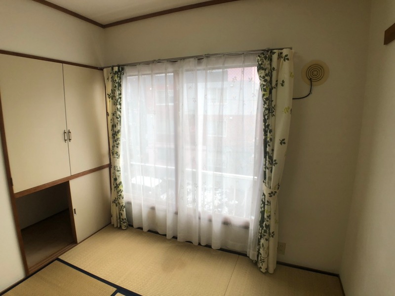 収納　もうひとつの部屋は和室になっていました！