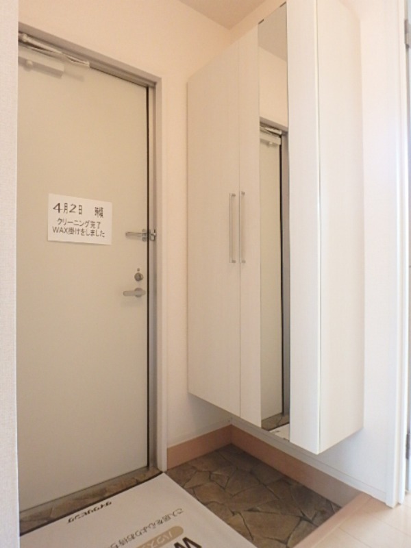 玄関　図面と現状に相違がある場合には現状を優先