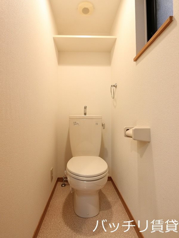 トイレ　同型タイプの為、現状を優先致します。