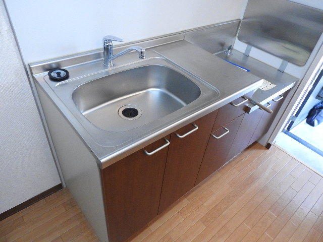 キッチン　他のお部屋の参考写真となります。