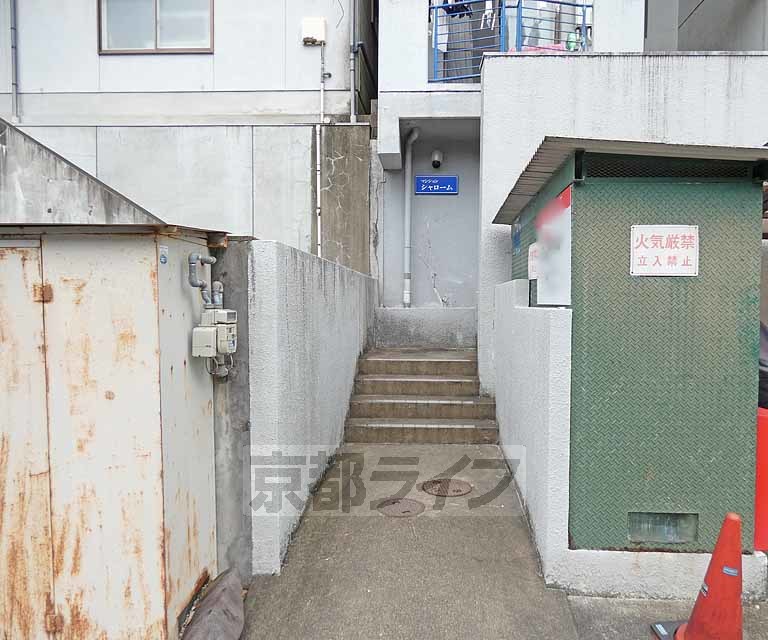 その他共有部分　建物入口です。