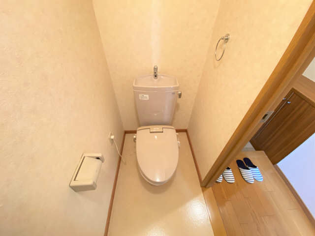 トイレ　WC