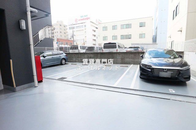 駐車場　敷地内駐車場あり◎