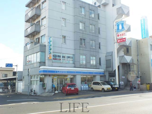 コンビニ　ローソン札幌北41条店（コンビニ）まで292m
