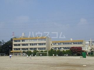 中学校　柏市立富勢中学校（中学校）まで573m