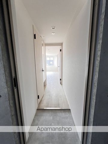 地下鉄東西線 西２８丁目駅 徒歩5分 4階建 築1年の玄関写真