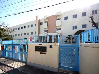 小学校　大東市立 四条小学校（小学校）まで274m