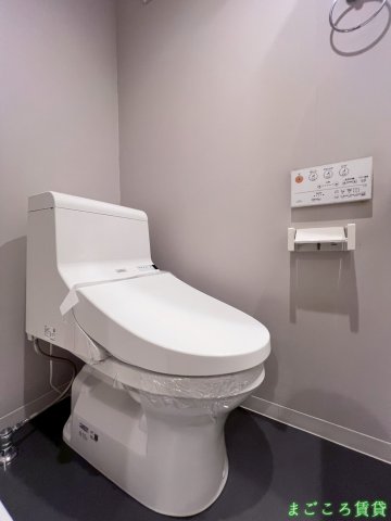 阪堺電気軌道阪堺線 宿院駅 徒歩3分 2階建 築10年のトイレ写真