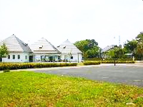公園　万願寺中央公園（公園）まで591m