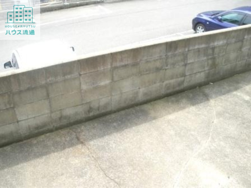 バルコニー　※別号室の写真になります。