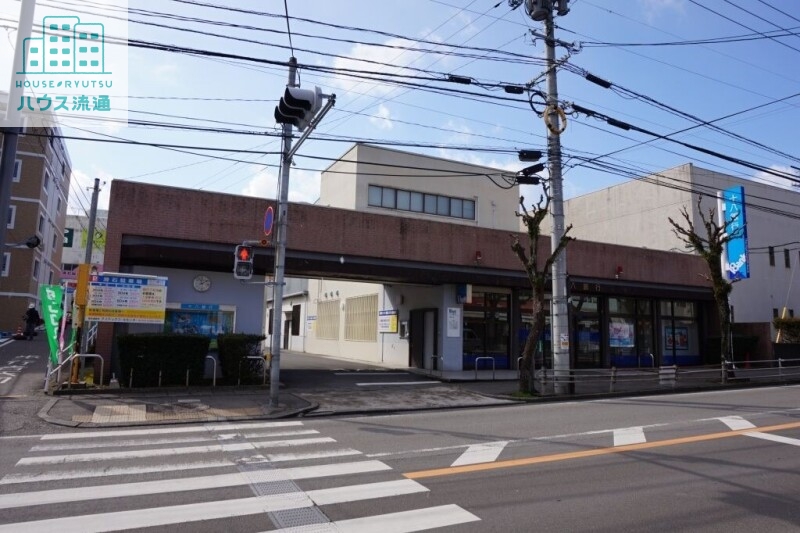 銀行　十八親和銀行滑石中央支店（銀行）まで1718m