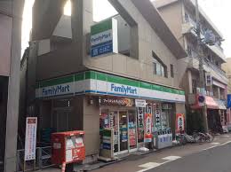 コンビニ　ファミリーマート 加美駅前店（コンビニ）まで737m