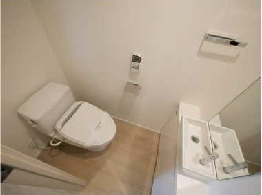 トイレ　＊同間取り別部屋参照