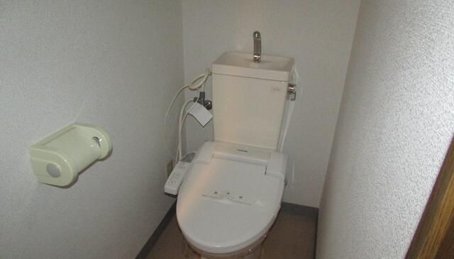 セザール八乙女のトイレ写真