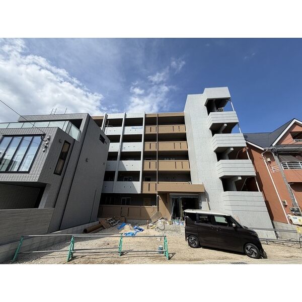 建物外観　LUXCAS大橋