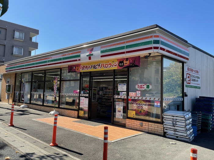 コンビニ　セブンイレブン横浜みたけ台店（コンビニ）まで289m
