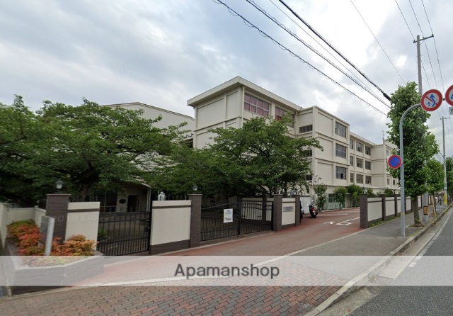 高校・高専　百合学院高等学校（高校・高専）まで721m