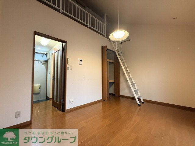 フォルス12の居間写真