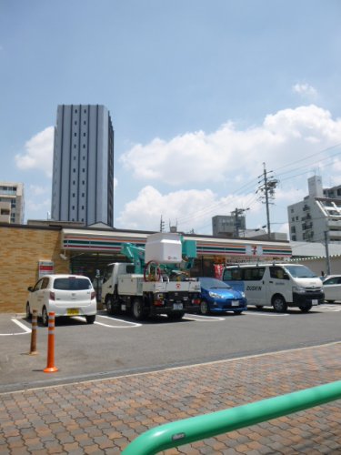 コンビニ　セブン－イレブン 名古屋千代田４丁目店（コンビニ）まで571m