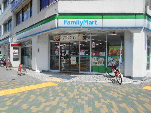 コンビニ　ファミリーマート 東京ミズマチ店（コンビニ）まで246m