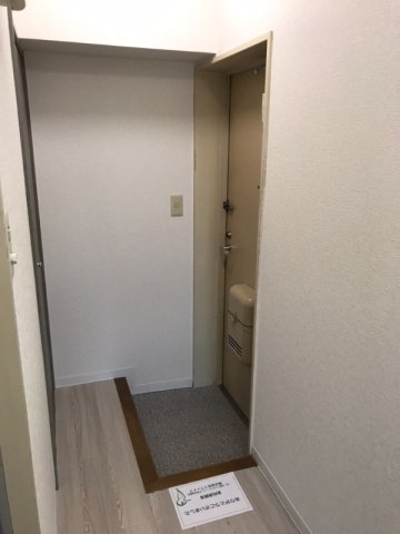 玄関　シンプルで使いやすい玄関です