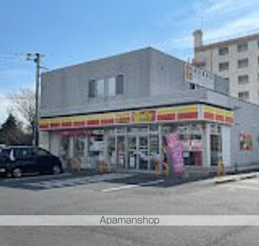 コンビニ　デイリーヤマザキ丘里工業団地店（コンビニ）まで1295m