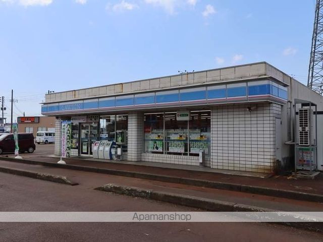 コンビニ　ローソン長岡川崎町店（コンビニ）まで400m