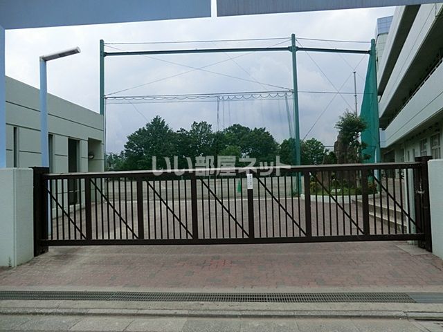 中学校　杉並区立杉森中学校（中学校）まで840m