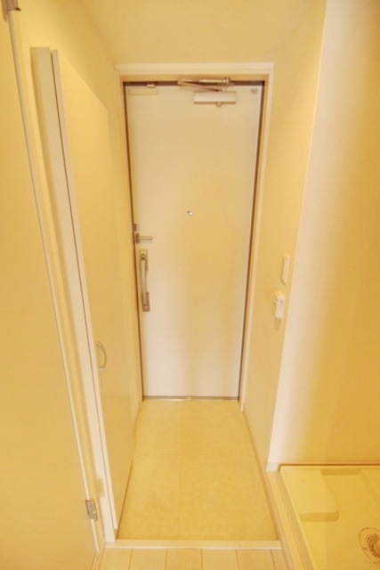玄関　※参考写真