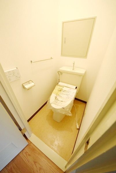トイレ　別部屋参考写真