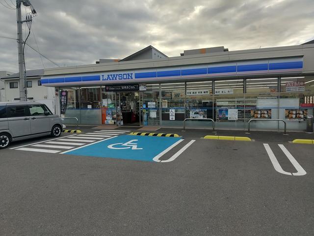 コンビニ　ローソン和歌山向団地前店（コンビニ）まで624m