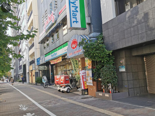 コンビニ　ファミリーマート 月島二丁目店（コンビニ）まで729m