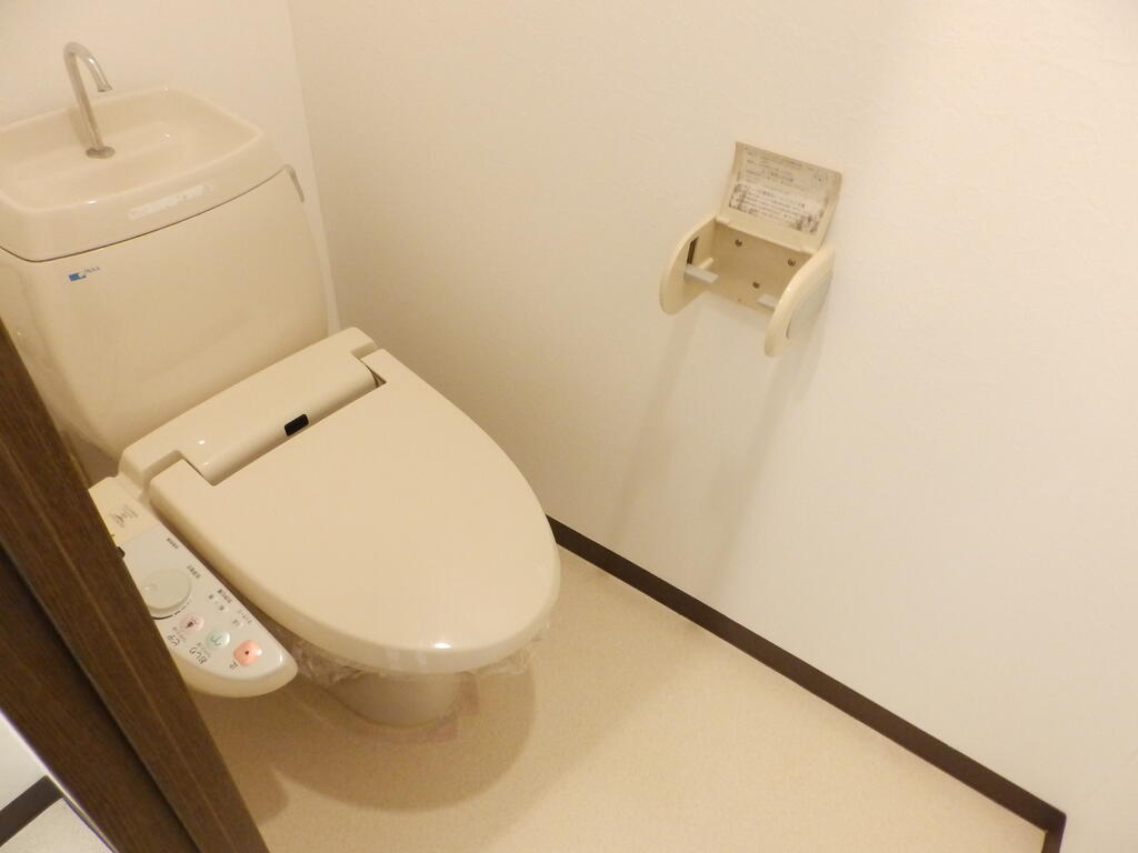 トイレ　ウォシュレット