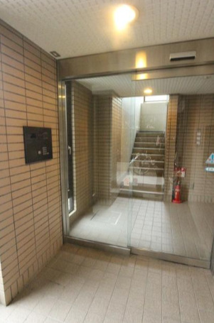 エントランス　毎日通るエントランスはこのようになっています