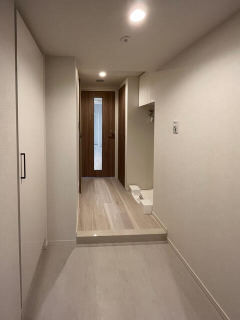 玄関　※写真は同タイプ住戸です。