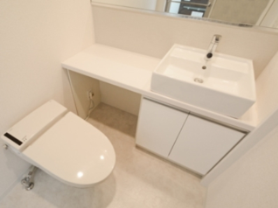トイレ　別部屋参考写真