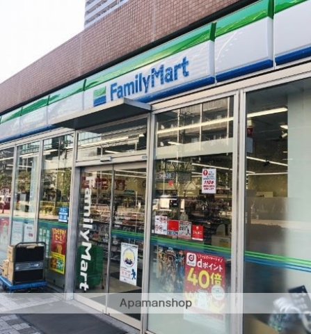 コンビニ　ファミリーマート品川シーサイド駅前店（コンビニ）まで222m