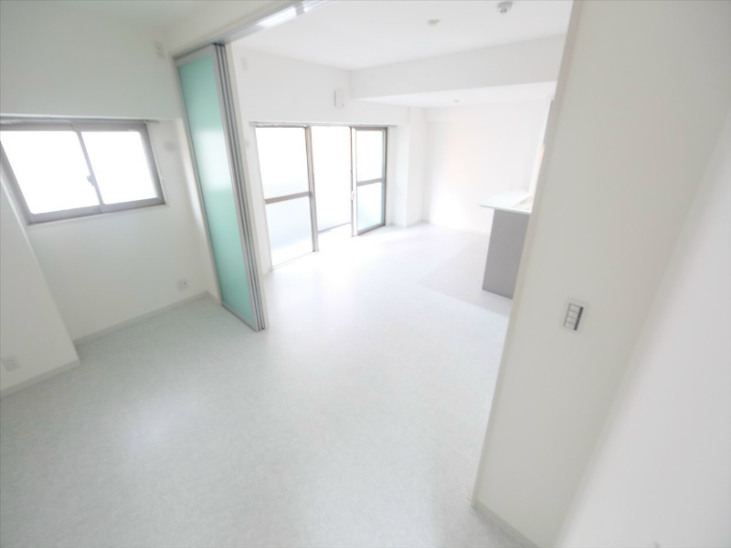 その他部屋・スペース　洋室6帖　ＬＤＫ15.8帖と繋げても仕切っても使えます
